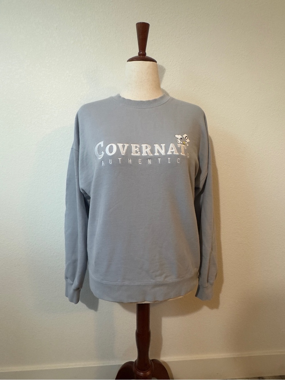 Covernat Authentic Snoopy Crewneck Sweatshirt - Light Gray Blue -